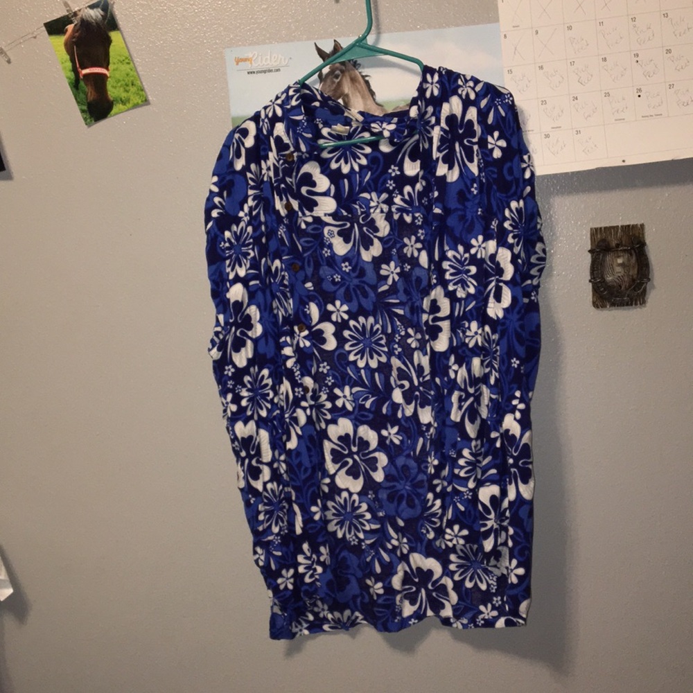 Hawaiian shirt. Size XXL.
